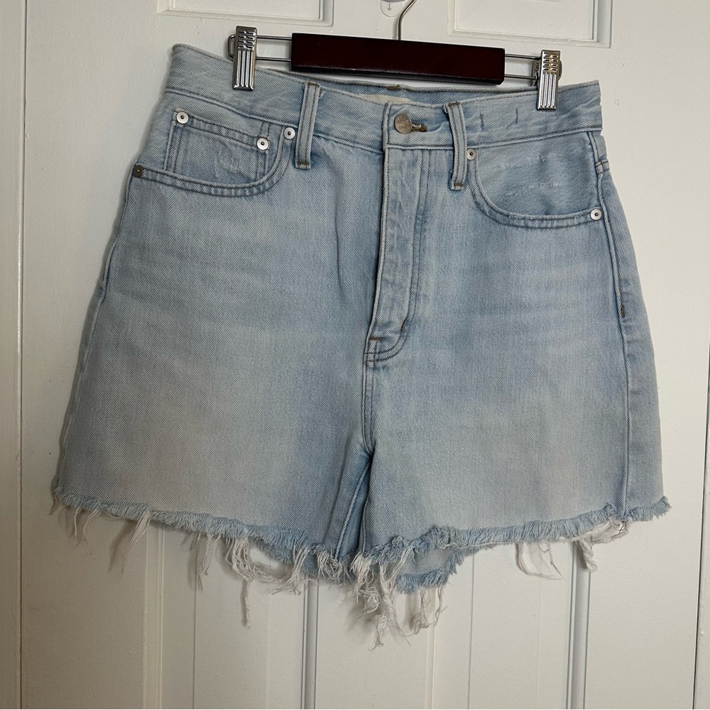 Madewell The Momjean Shorts Fitzgerald Wash Light Raw Edge High Waist Button 25 - Picture 4 of 8
